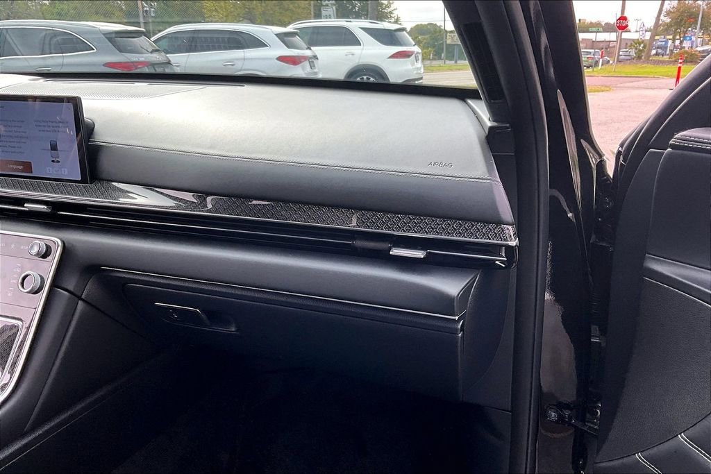 Used 2025 Genesis GV80 3.5T e-SC AWD/4WD image 23