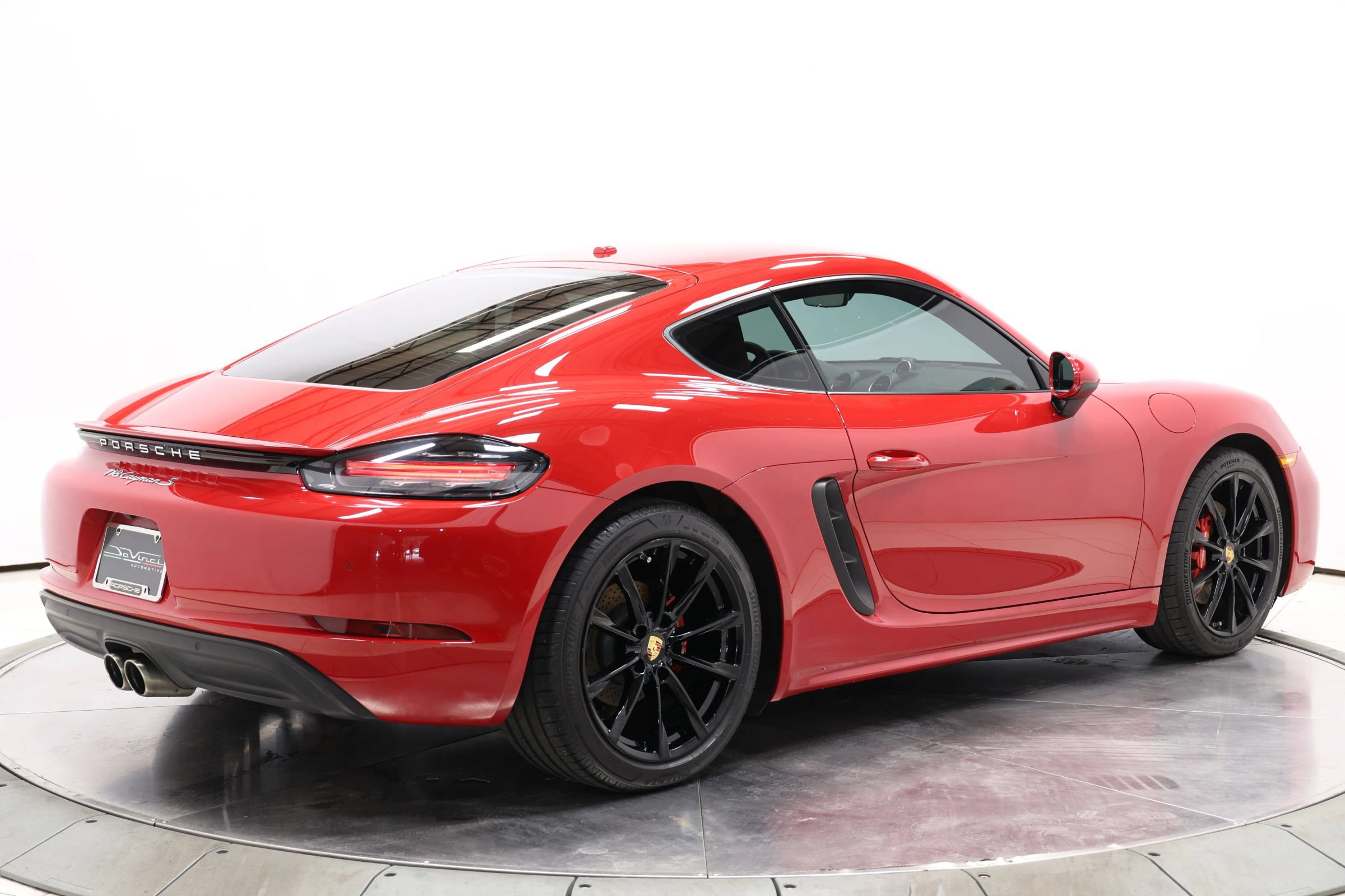 Used 2017 Porsche 718 Cayman S RWD image 4