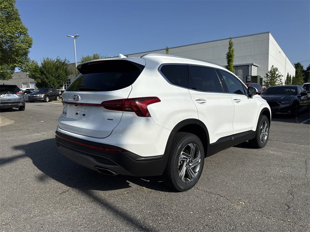 Used 2023 Hyundai Santa Fe SEL image 3
