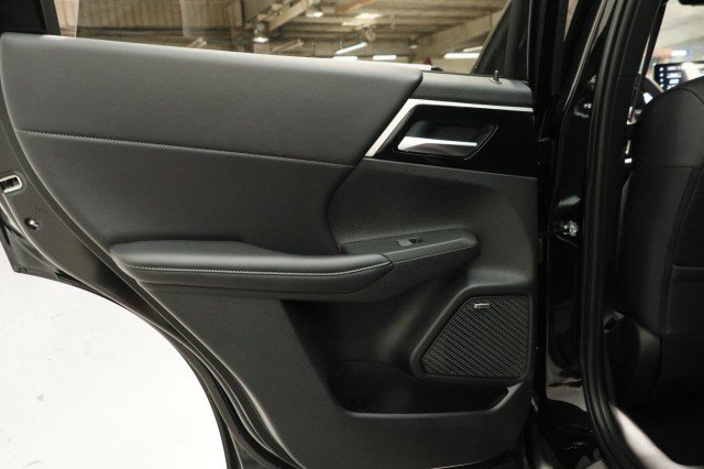 New 2026 Mitsubishi Outlander LE FWD image 25