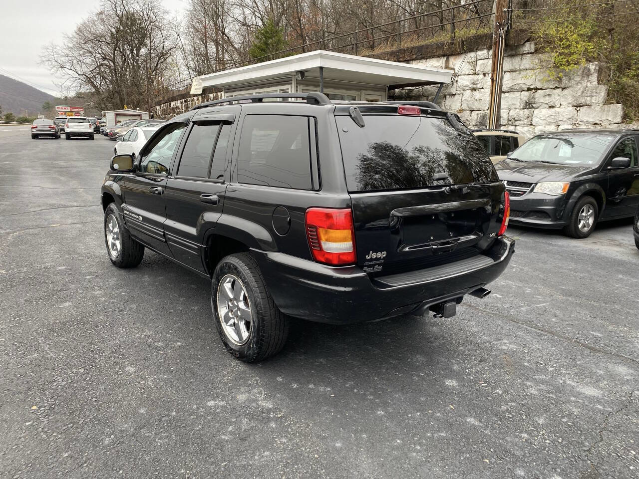 Used 2002 Jeep Grand Cherokee Overland image 3