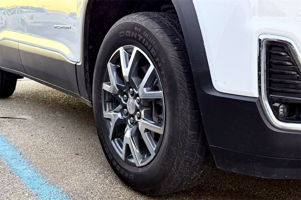 Used 2023 GMC Acadia SLT image 4
