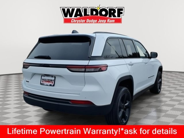 New 2025 Jeep Grand Cherokee 4WD image 3