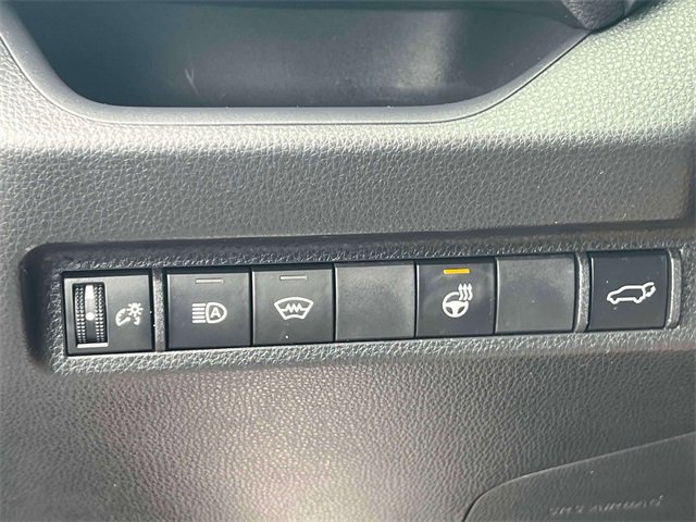 Used 2023 Toyota RAV4 SE image 26