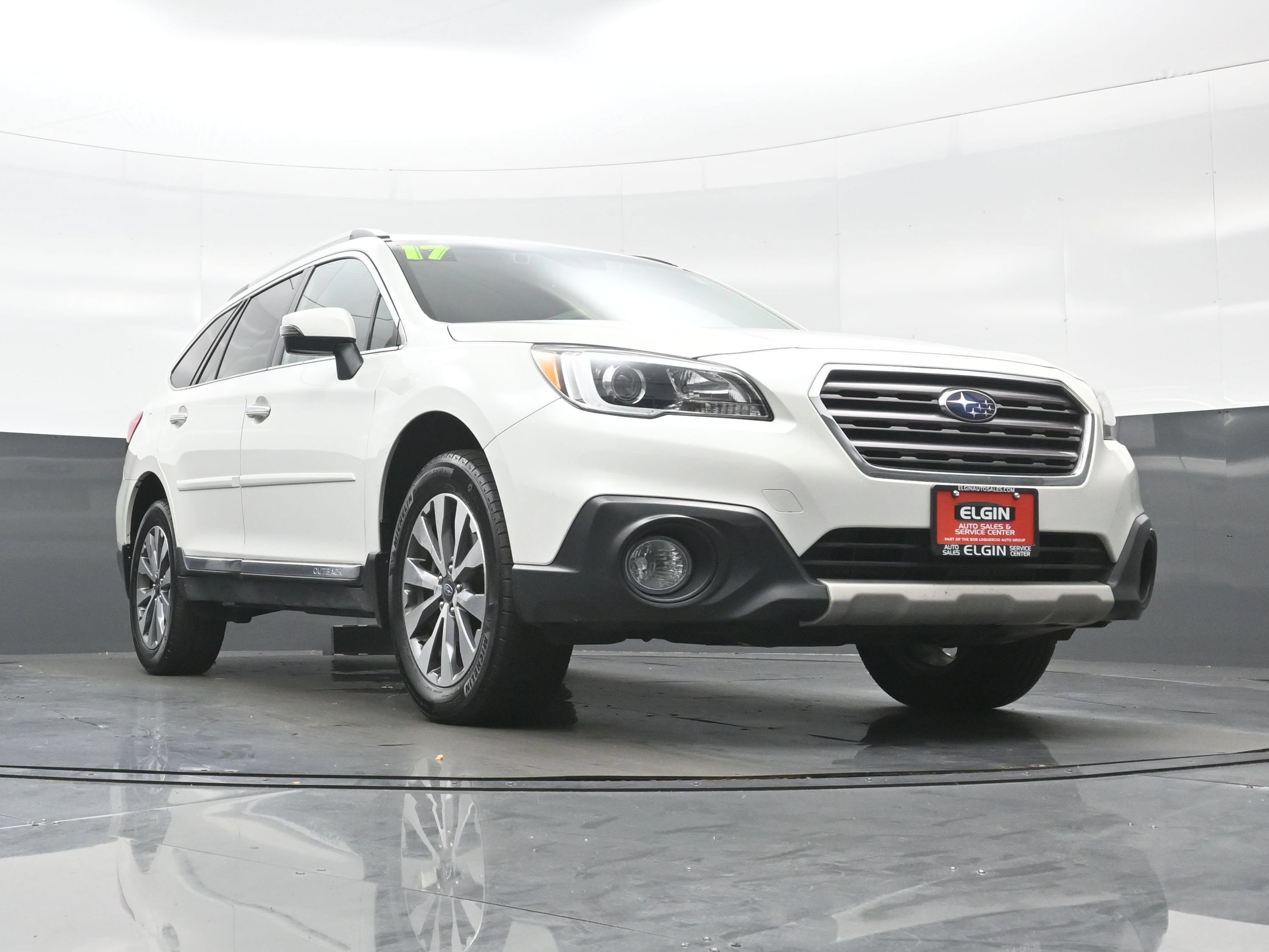 Used 2017 Subaru Outback 3.6R Touring AWD/4WD image 35