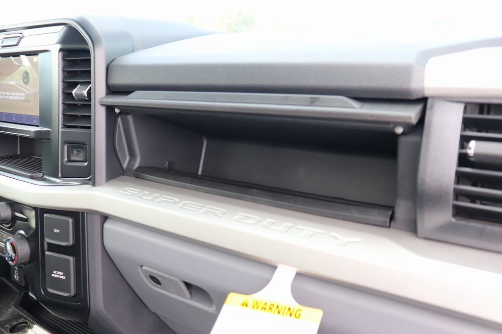 New 2026 Ford F350 4x4 Regular Cab DRW Super Duty image 20