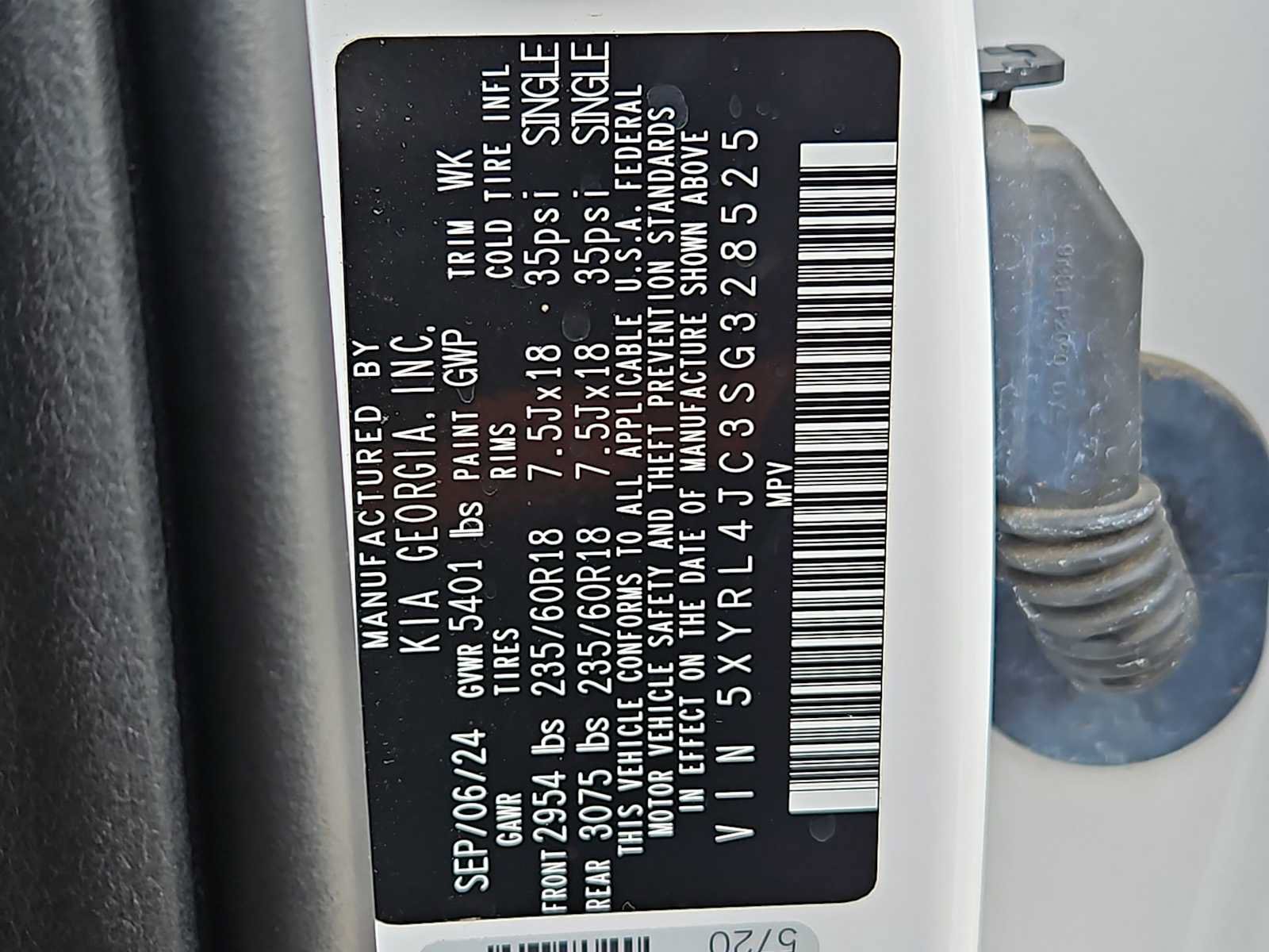 Certified 2025 Kia Sorento S FWD image 33