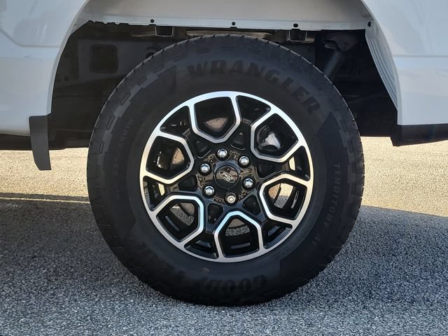 Used 2023 Ford F150 XLT w/ Equipment Group 302A High AWD/4WD image 8