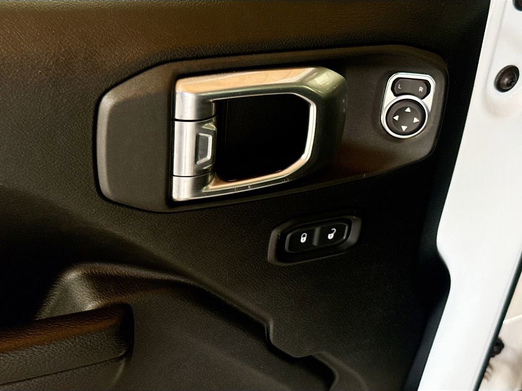 Used 2023 Jeep Wrangler Unlimited Sport AWD/4WD image 19