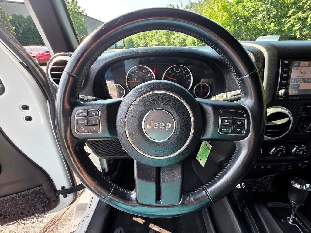 Used 2014 Jeep Wrangler Unlimited Sahara w/ Dual Top Group image 18