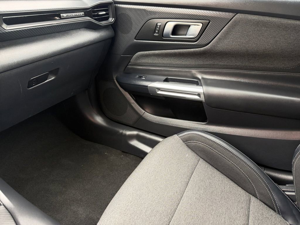 Used 2026 Ford Mustang Coupe RWD image 14