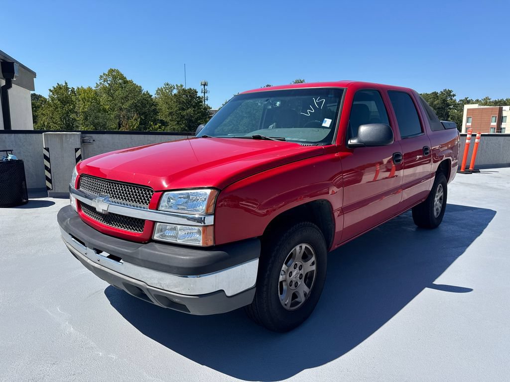 Used 2003 Chevrolet Avalanche 4x4 w/ Suspension Package, Off-Road image 3