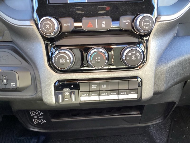New 2026 RAM 5500 Tradesman w/ Chrome Appearance Group image 32