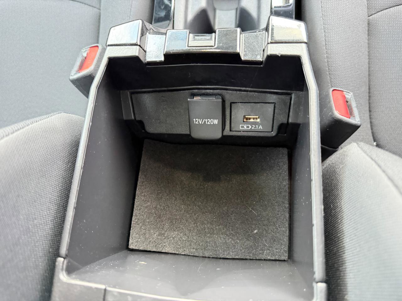 Used 2021 Toyota Corolla LE FWD image 36