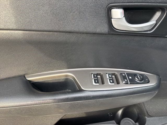 Used 2019 Kia Optima S w/ S Panoramic Sunroof Package image 13