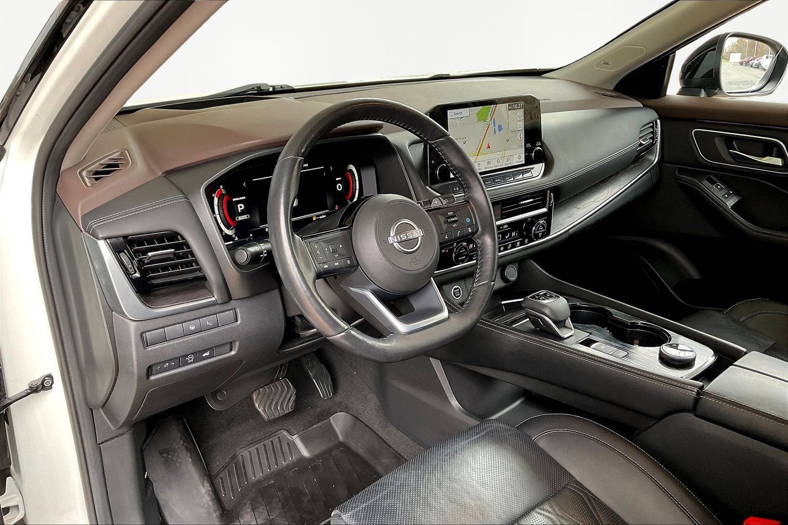 Used 2023 Nissan Rogue Platinum w/ Platinum Premium Package AWD/4WD image 16