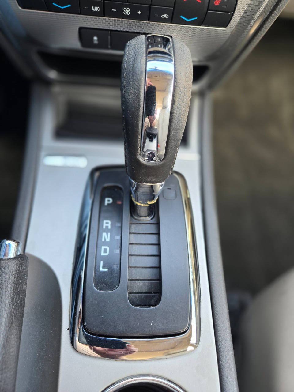 Used 2010 Ford Fusion Hybrid FWD image 21
