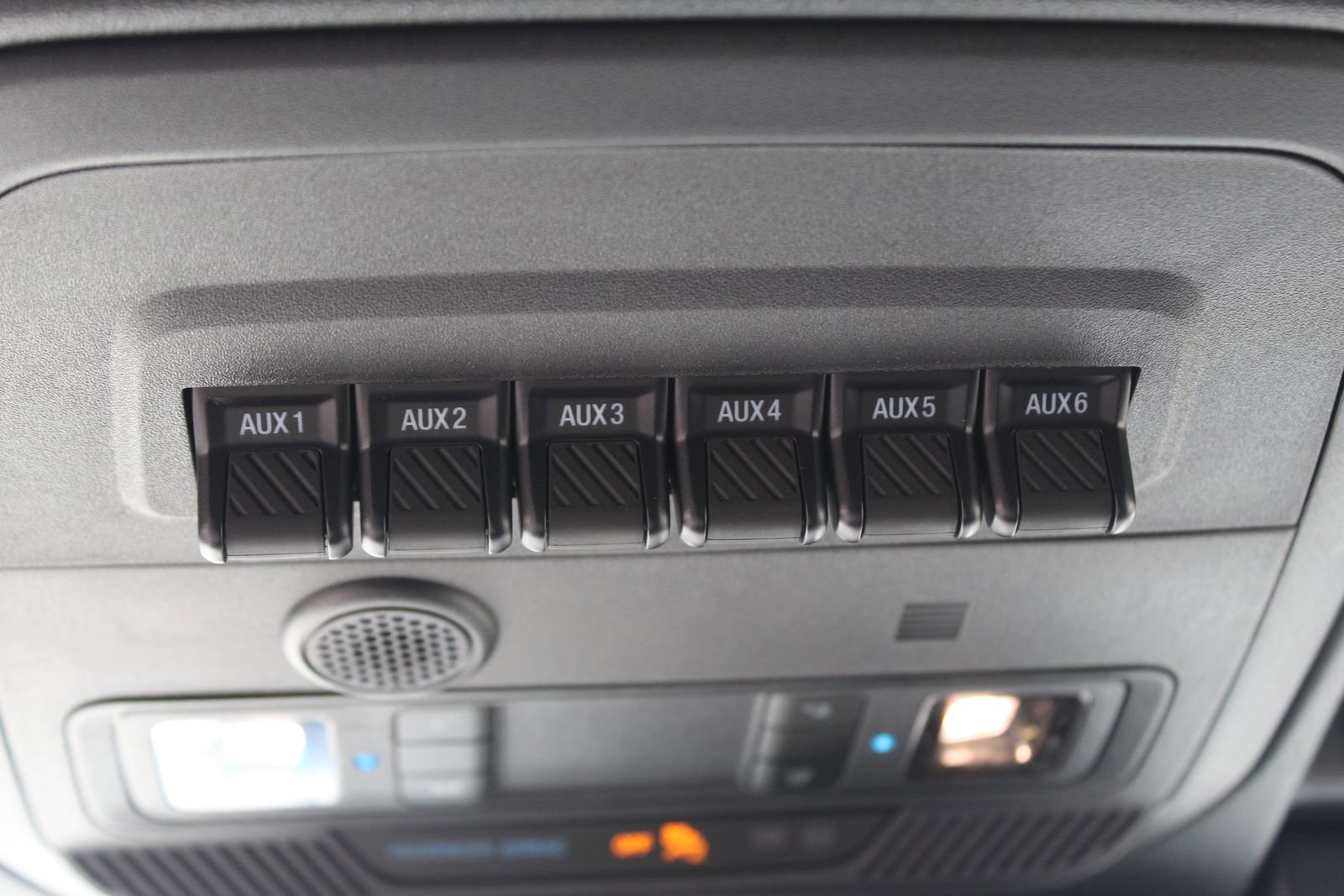 New 2025 Ford Bronco Raptor w/ Interior Carbon Fiber Pack image 28