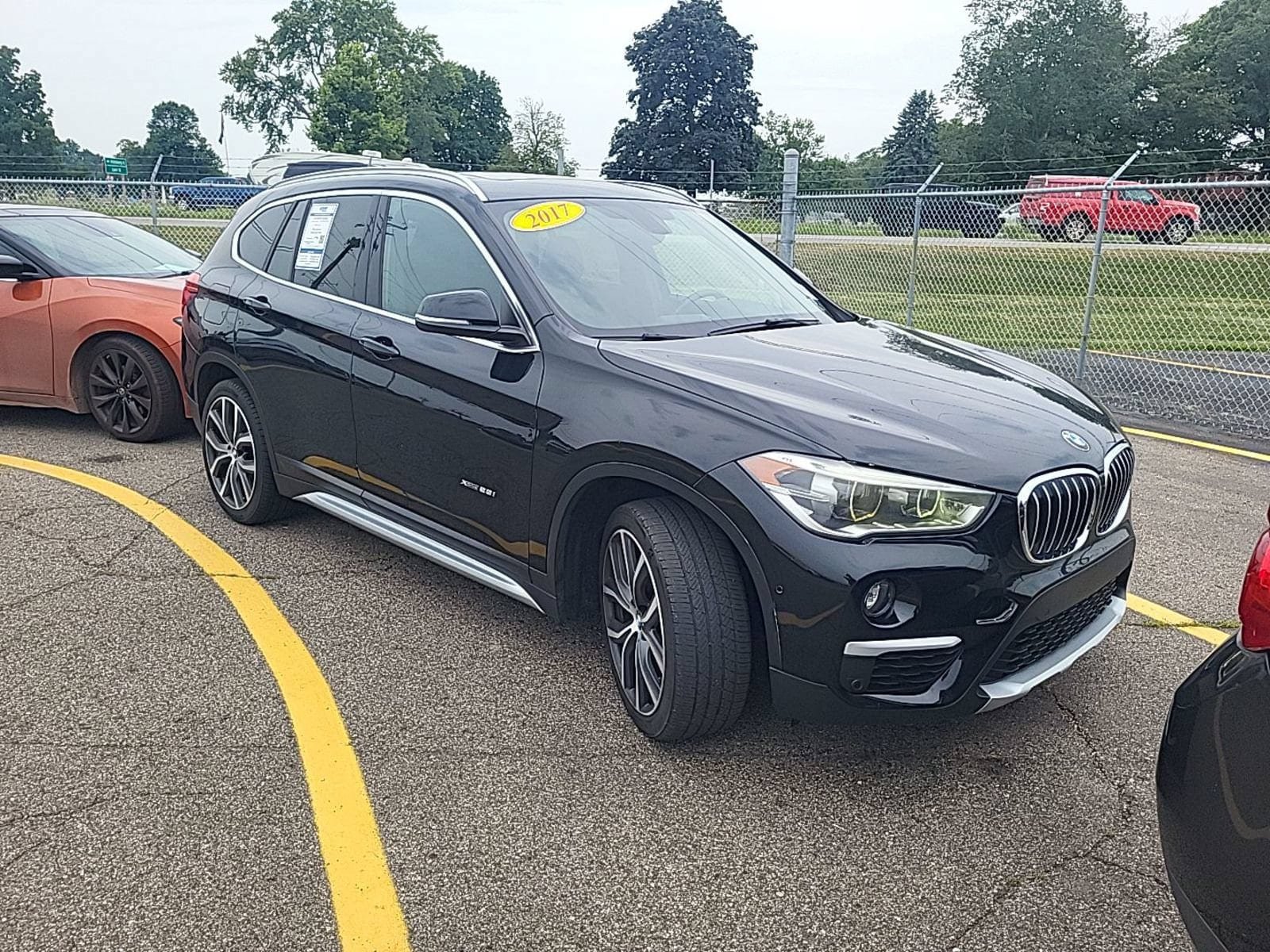 Used 2017 BMW X1 xDrive28i AWD/4WD image 3