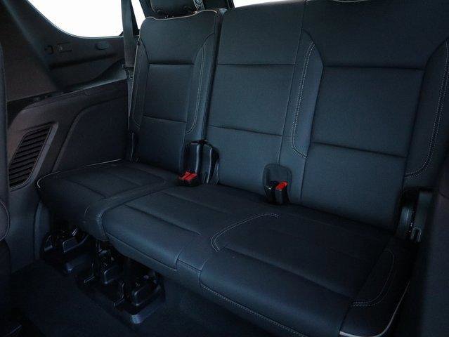 New 2025 GMC Yukon Elevation image 17