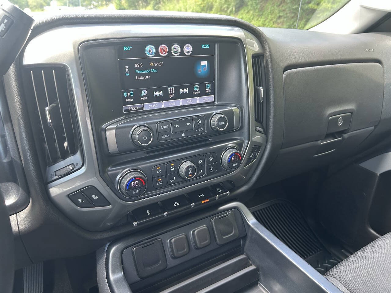 Used 2018 Chevrolet Silverado 1500 LT w/ Midnight Edition AWD/4WD image 21