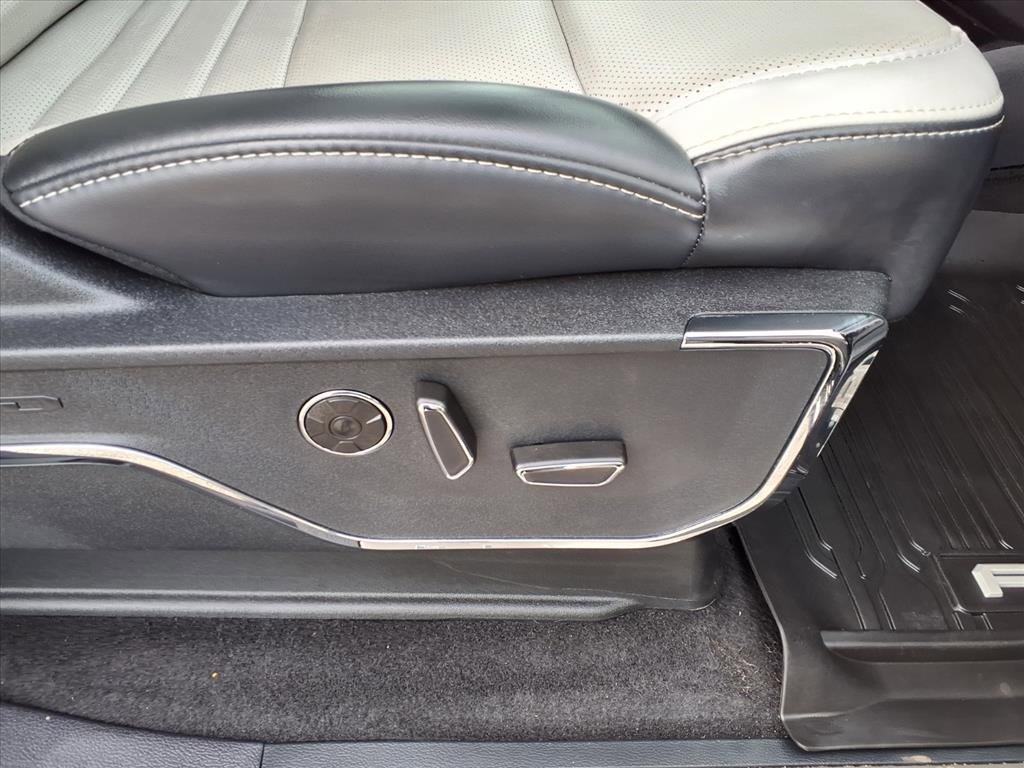 Used 2024 Ford F150 Lightning Platinum image 14