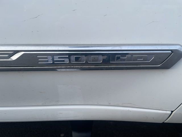 Used 2024 Chevrolet Silverado 3500 High Country w/ Technology Package image 5