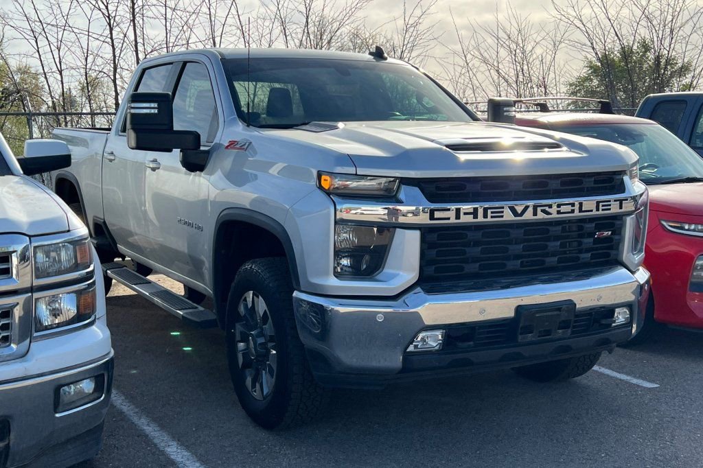 Used 2021 Chevrolet Silverado 2500 LT w/ All Star Edition AWD/4WD image 2
