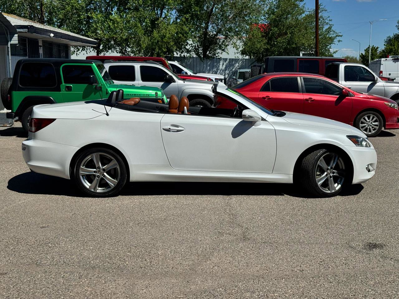 Used 2014 Lexus IS 250C w/ Luxury Package RWD image 16