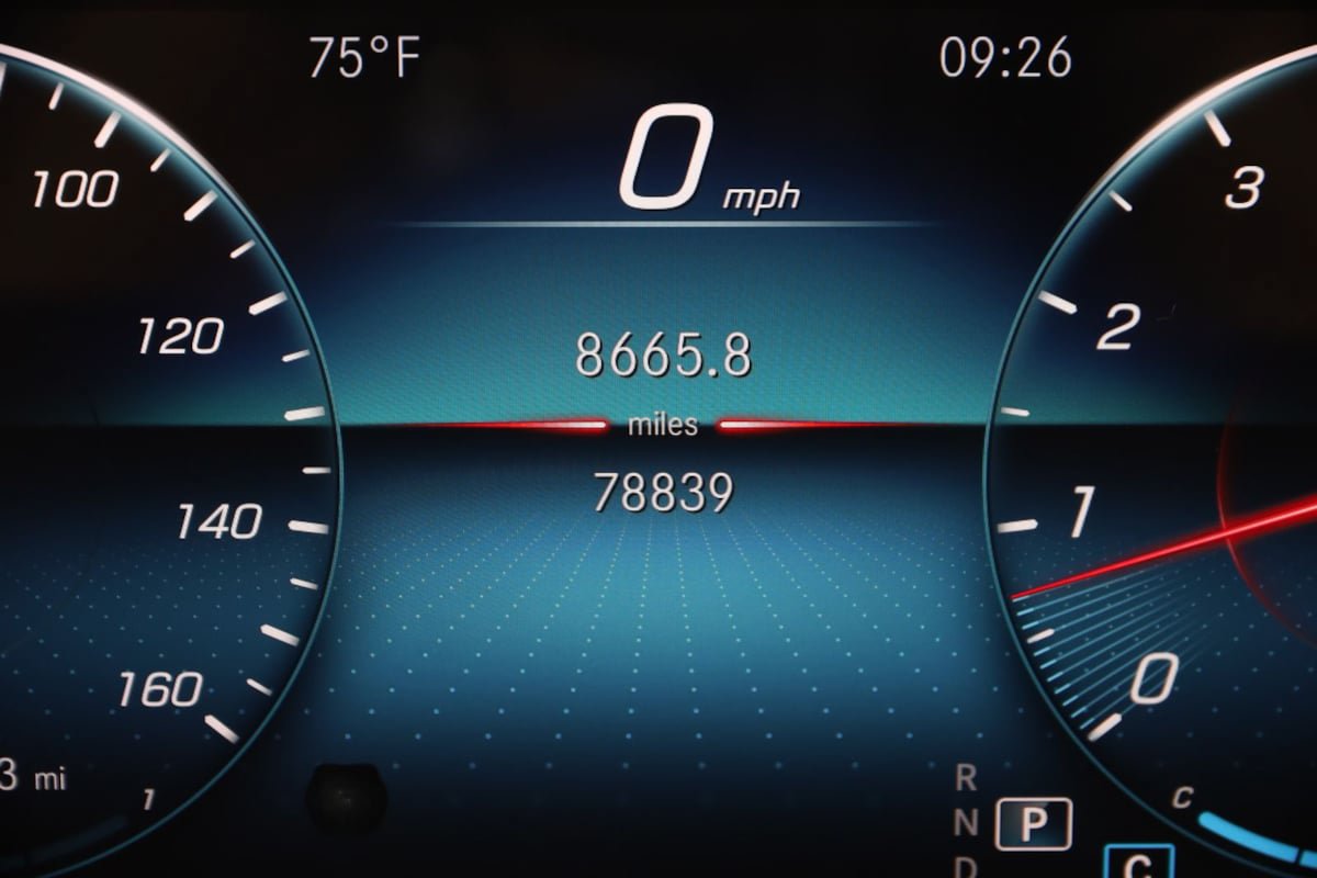 Used 2021 Mercedes-Benz CLA 250 4MATIC w/ Premium Package image 42