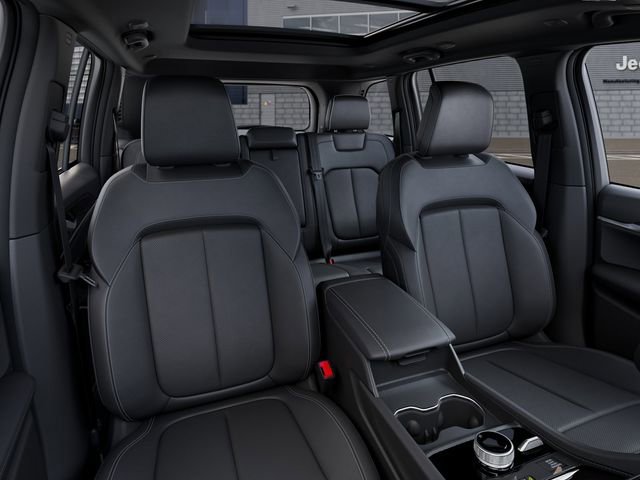 New 2026 Jeep Grand Cherokee Limited Reserve AWD/4WD image 16