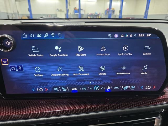 Used 2024 Chevrolet Traverse RS w/ LPO, Floor Liner Package AWD/4WD image 23