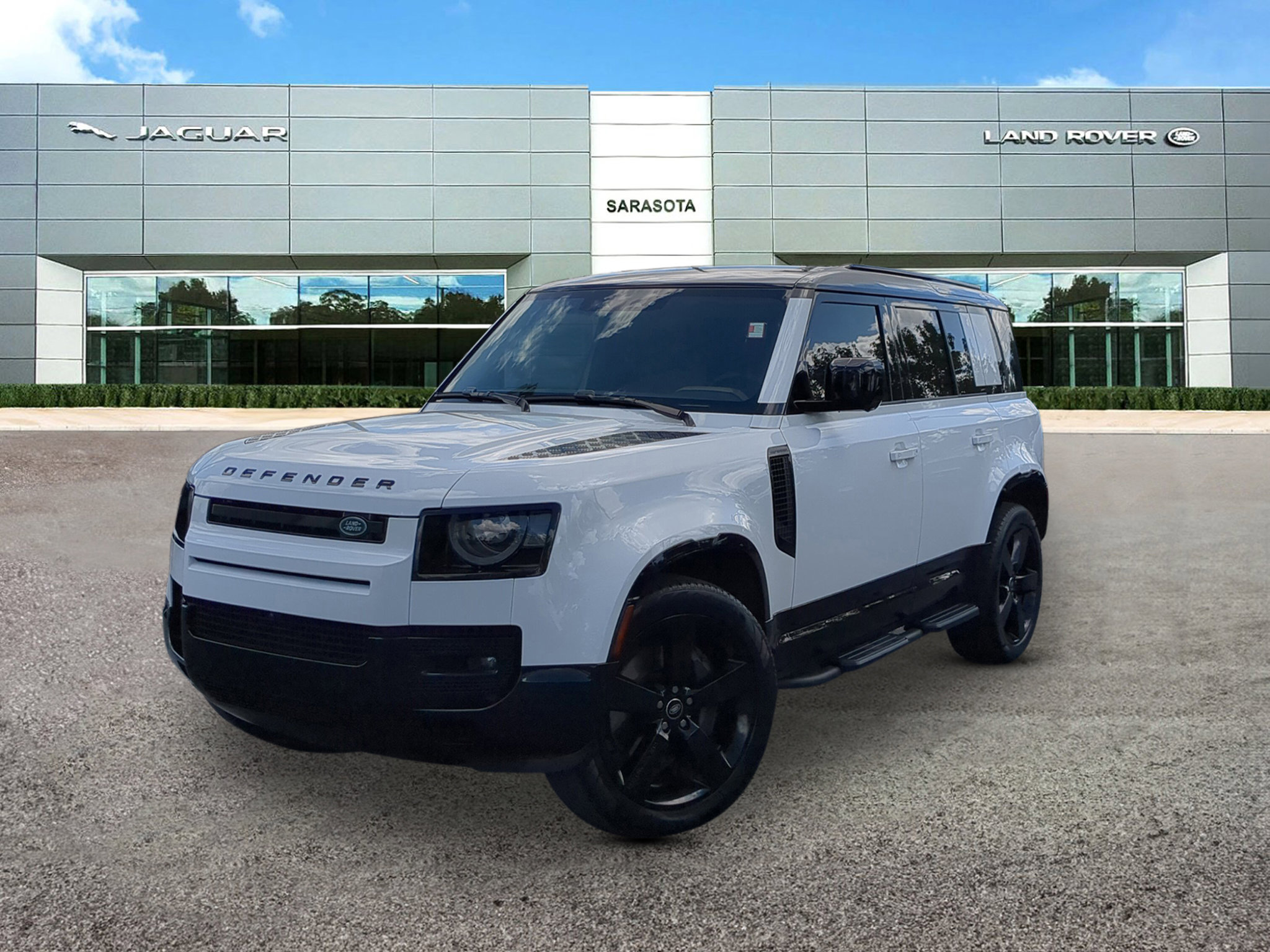 Used 2025 Land Rover Defender 110 X-Dynamic SE