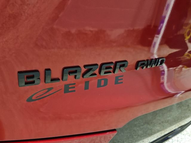 Used 2022 Chevrolet Blazer RS w/ Enhanced Convenience Package AWD/4WD image 40