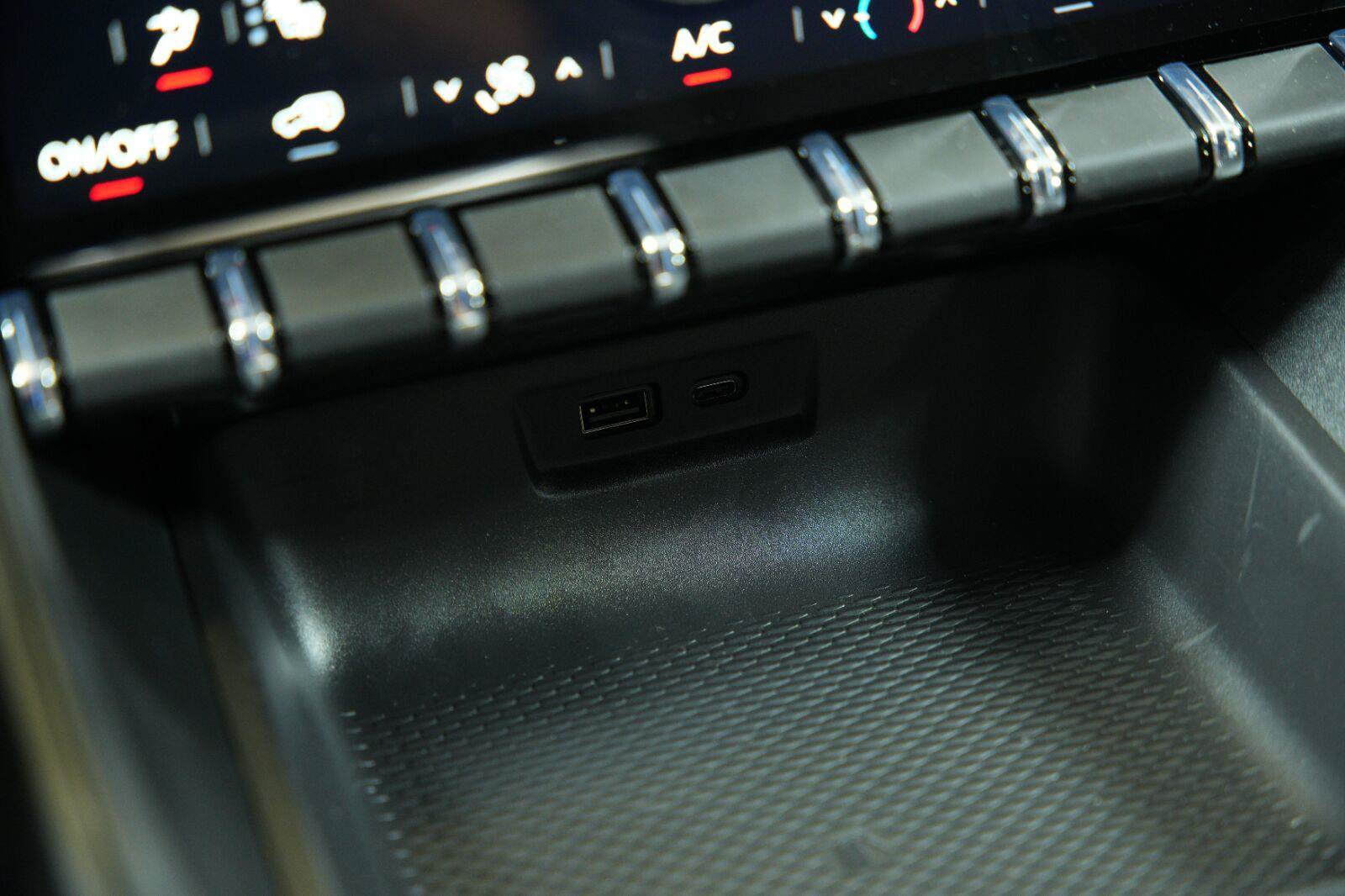 New 2027 GMC Terrain Elevation w/ Black Edition FWD image 36