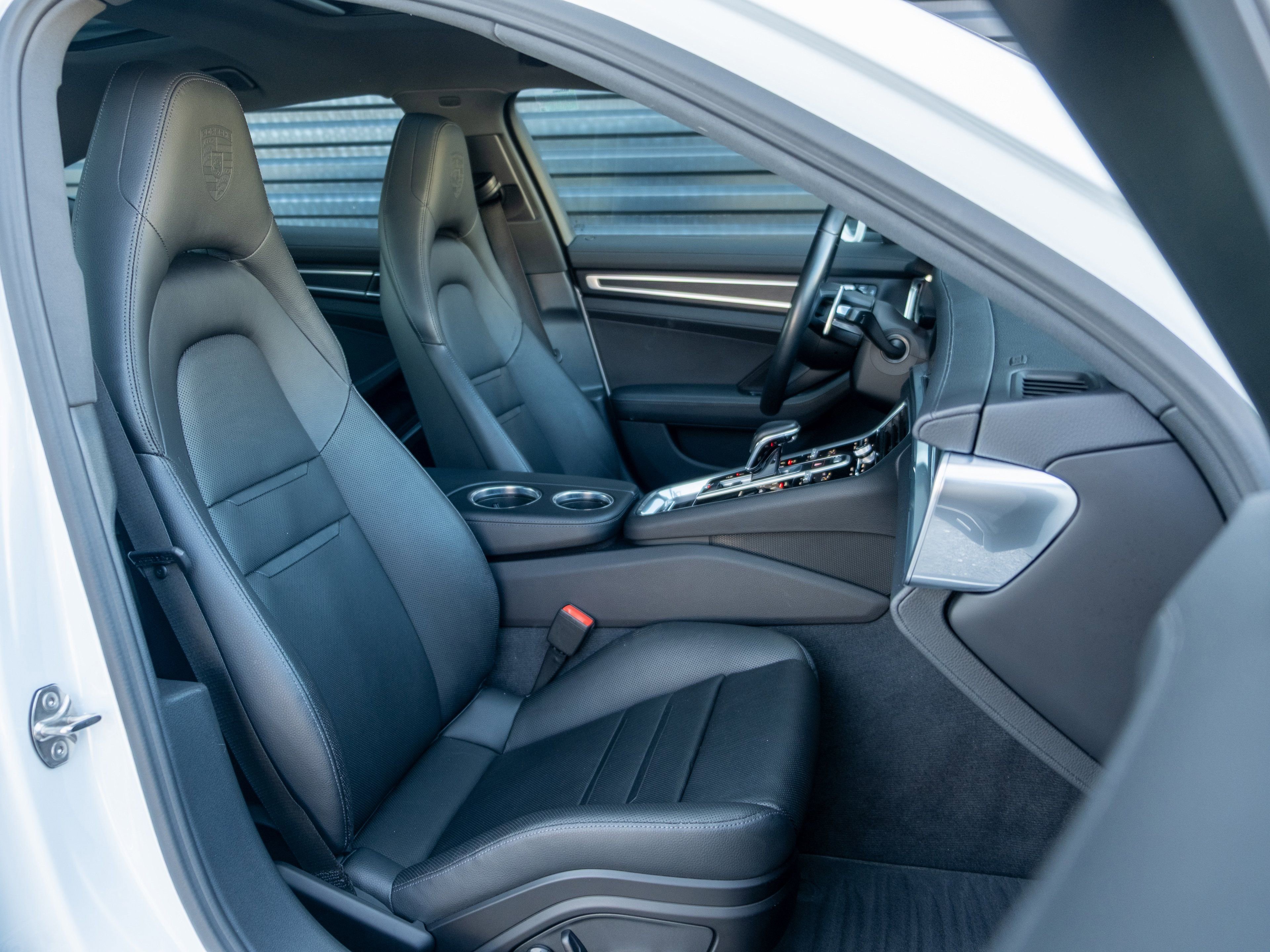 Certified 2023 Porsche Panamera 4 Platinum Edition image 41