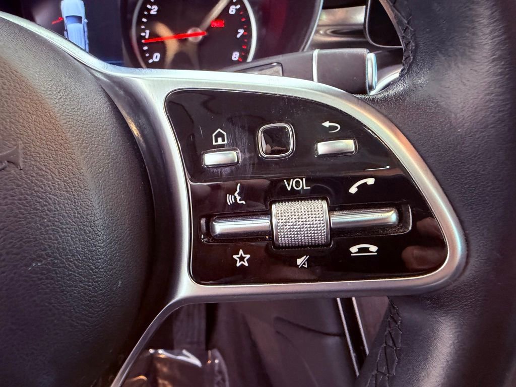 Used 2022 Mercedes-Benz GLC 300 image 21