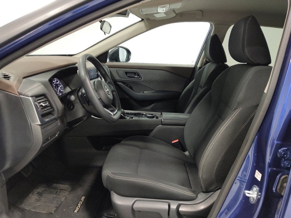Used 2023 Nissan Rogue S image 17