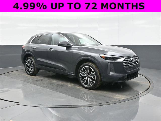 Used 2025 Audi Q5 Premium w/ Convenience Package