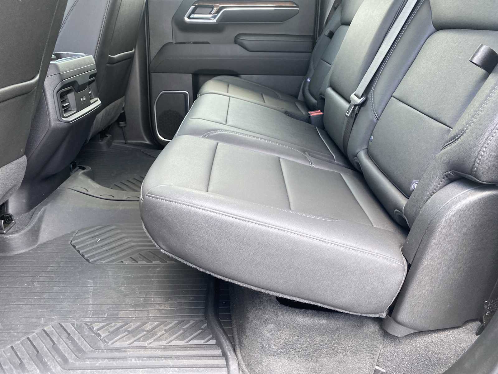 Used 2022 Chevrolet Silverado 1500 LT Trail Boss w/ LT Trail Boss Premium Package image 31