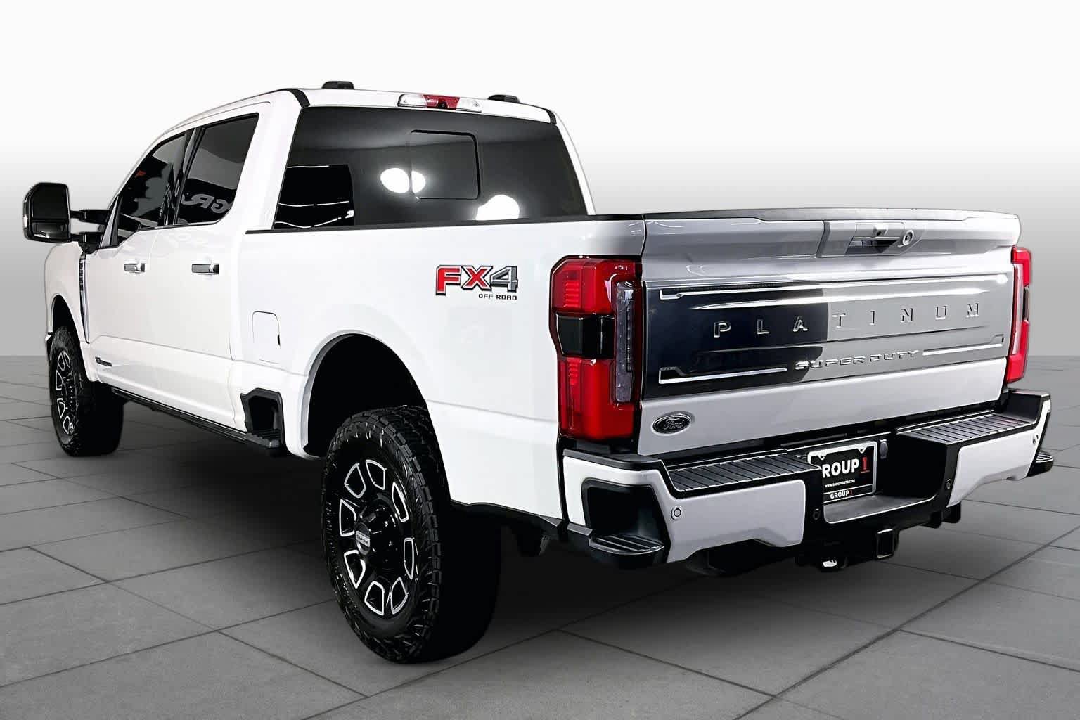 Used 2024 Ford F250 Platinum AWD/4WD image 11