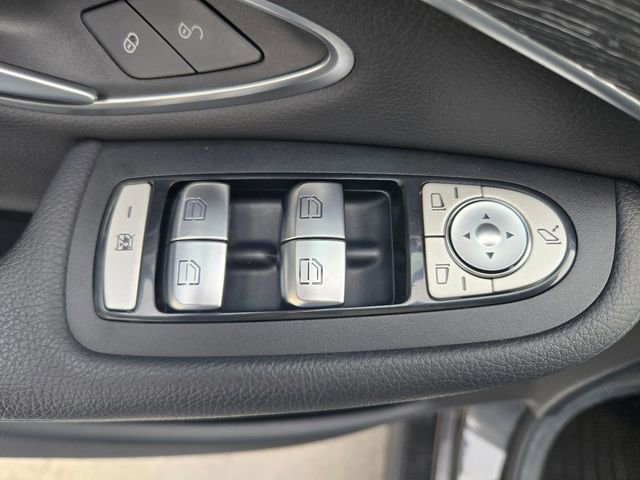 Certified 2022 Mercedes-Benz GLC 300 4MATIC image 15