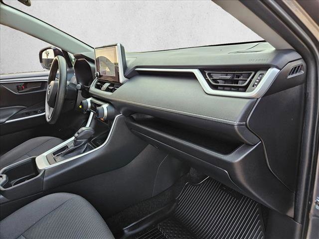 Used 2023 Toyota RAV4 LE image 18