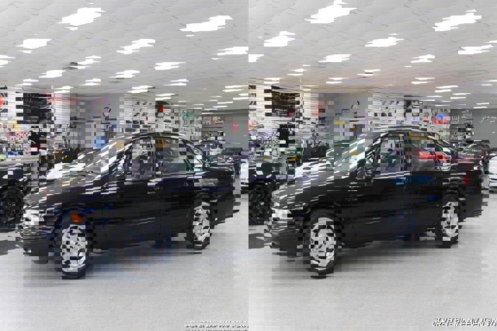 Used 1994 Chevrolet Impala SS image 3