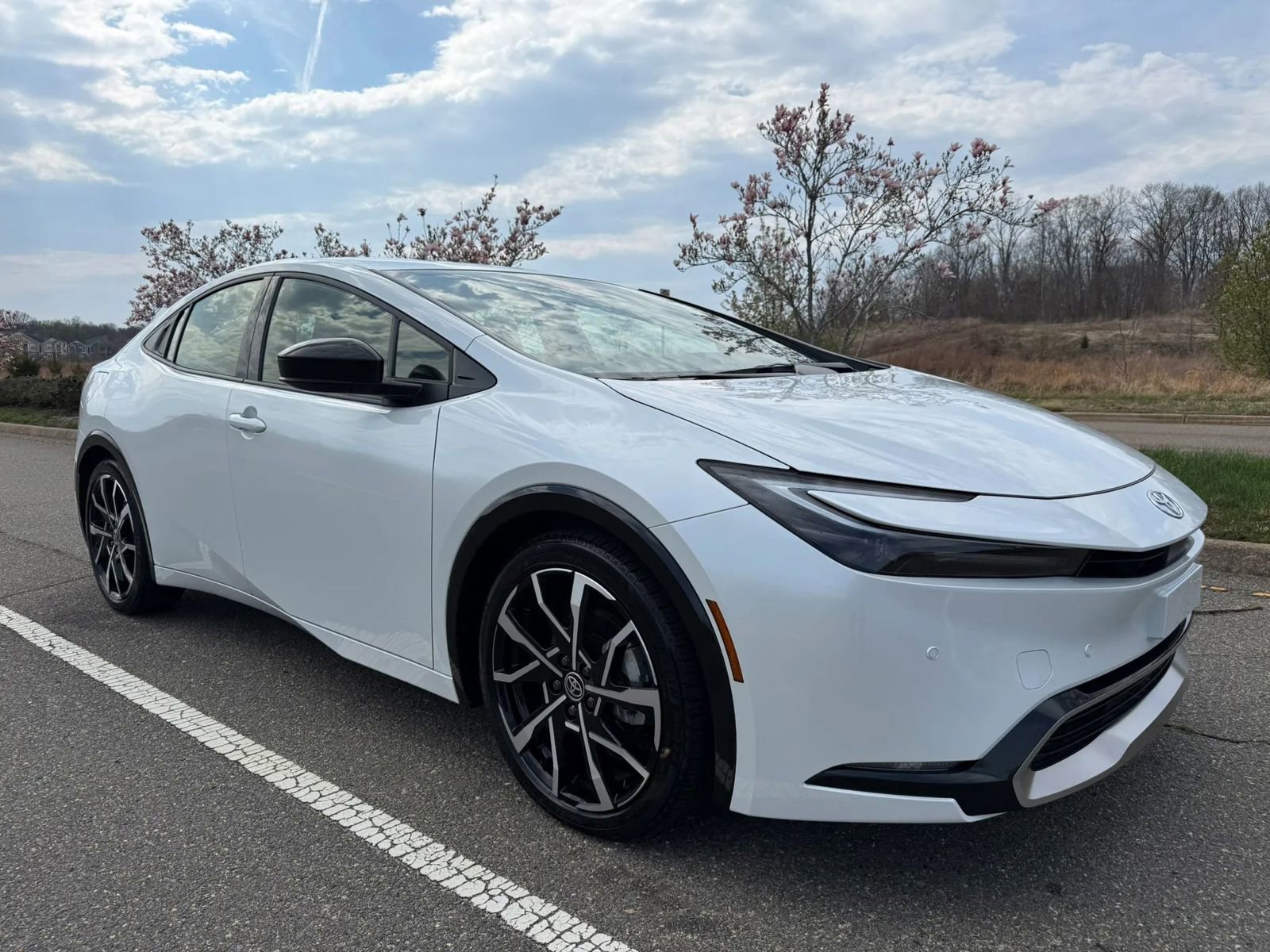 Used 2026 Toyota Prius Plug-In Hybrid FWD image 9