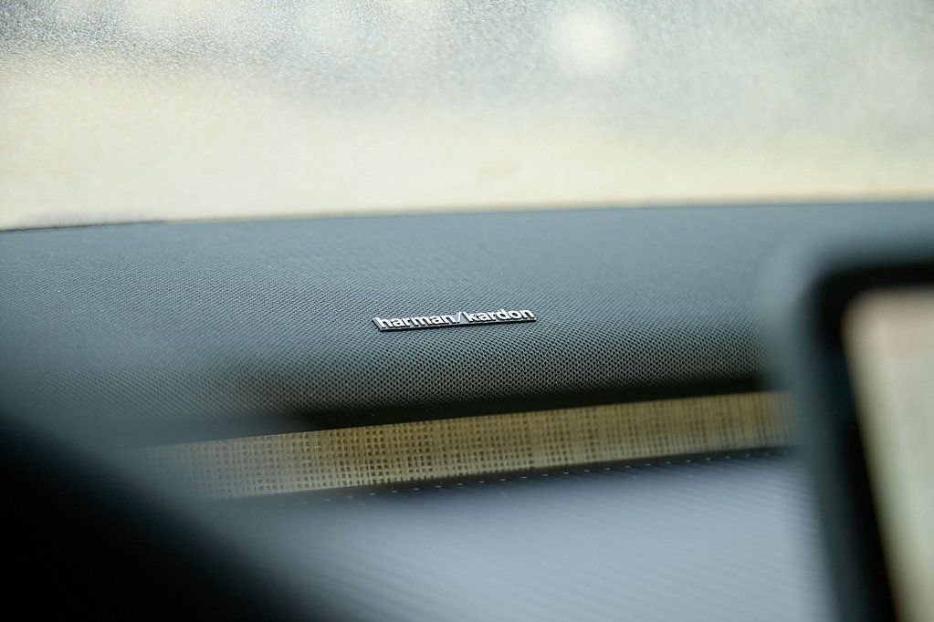 New 2026 Volvo EX30 Cross Country Ultra w/ Protection Package Premier image 16