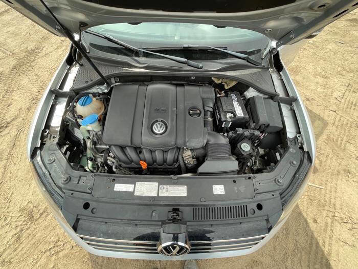 Used 2013 Volkswagen Passat 2.5 SE FWD image 43