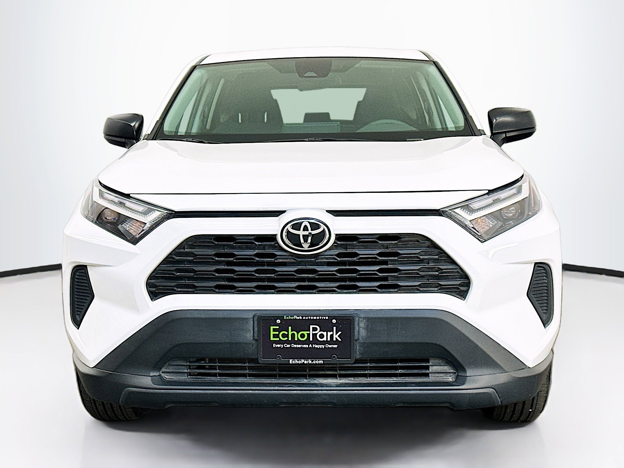 Used 2025 Toyota RAV4 LE image 2