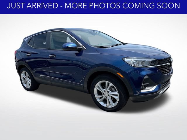 Used 2022 Buick Encore GX Preferred w/ Cold Weather Comfort Package FWD image 1