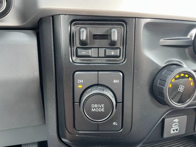 New 2024 Ford F550 4x4 Regular Cab Super Duty image 24